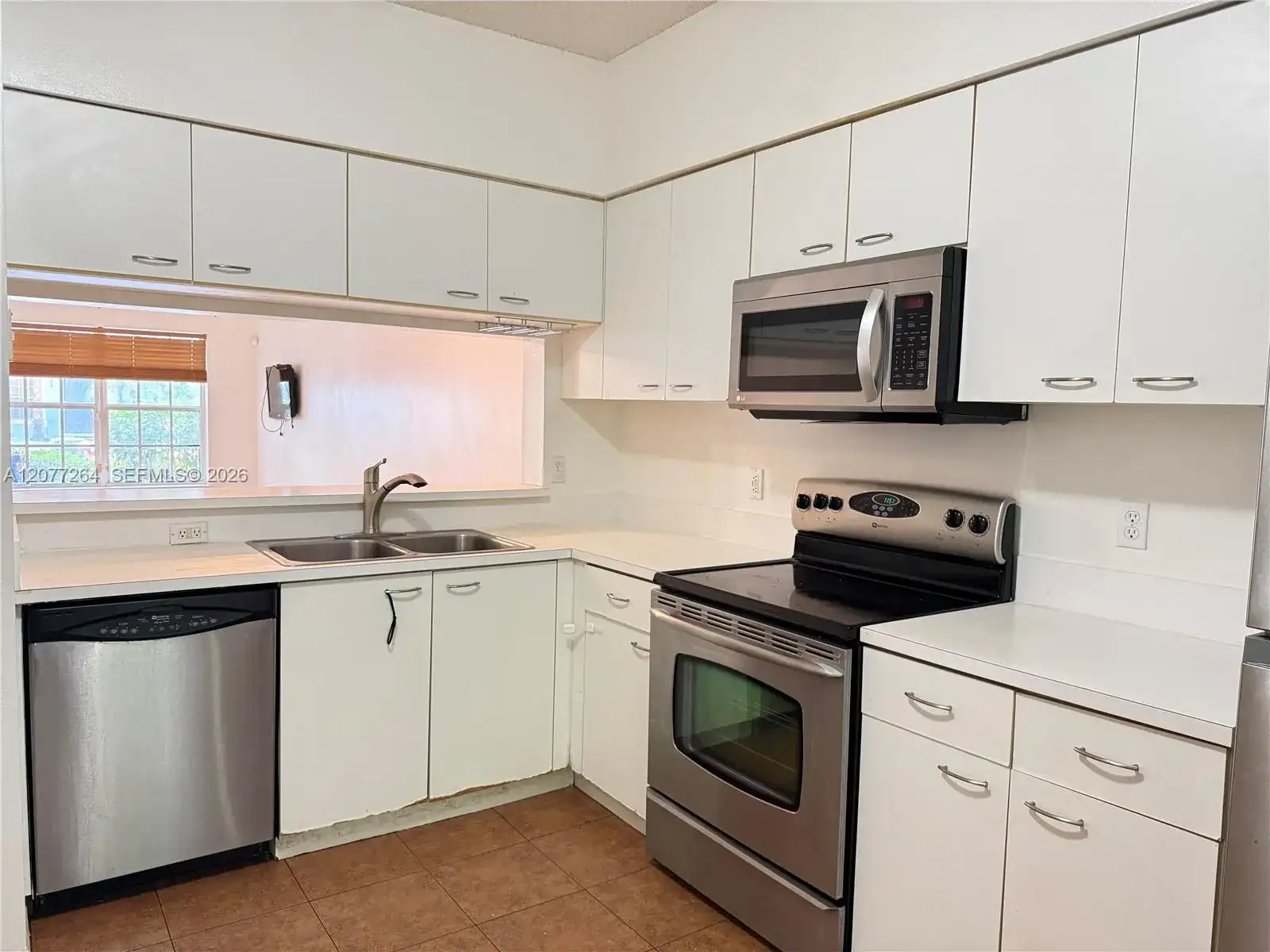 3334 Concert Ln # 123, Margate FL 33063 photo 4