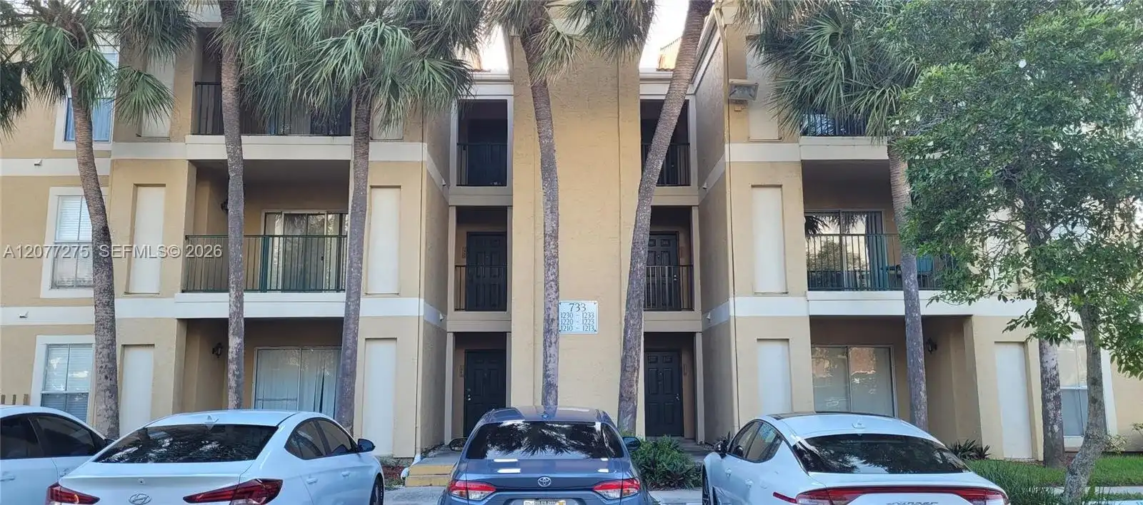 733 Riverside Dr # 1220, Coral Springs FL 33071