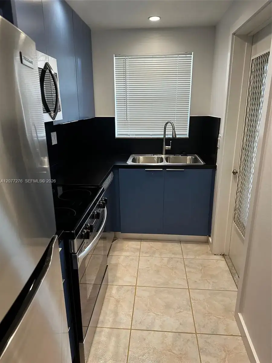 270 Layne Blvd # 114, Hallandale Beach FL 33009 photo 2