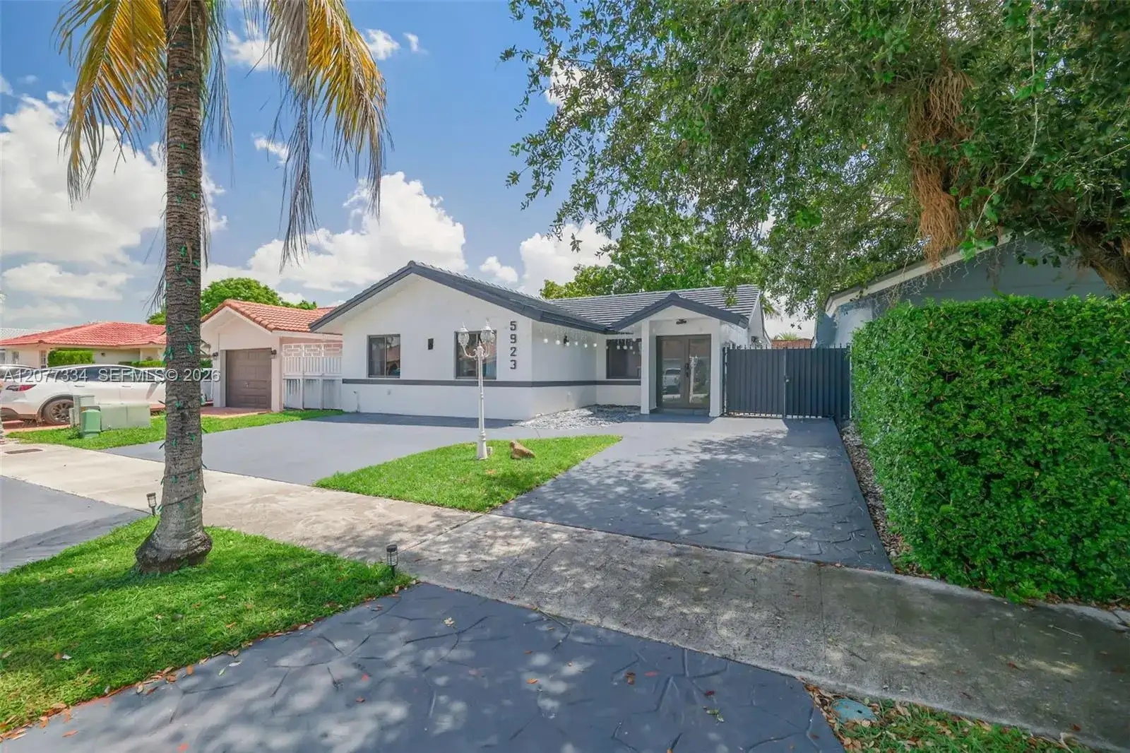 5923 SW 147th Pl, Miami FL 33193 photo 2