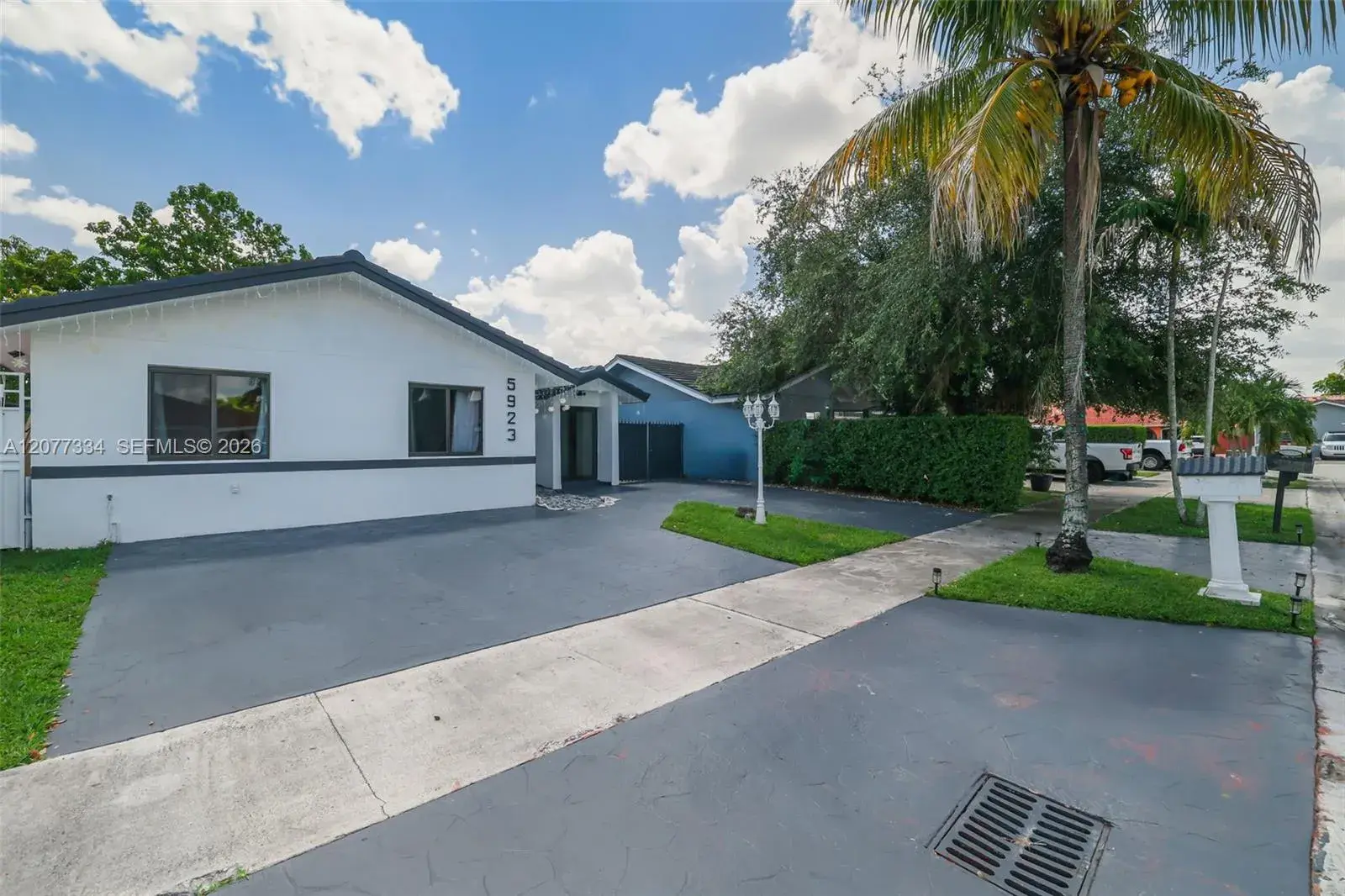 5923 SW 147th Pl, Miami FL 33193