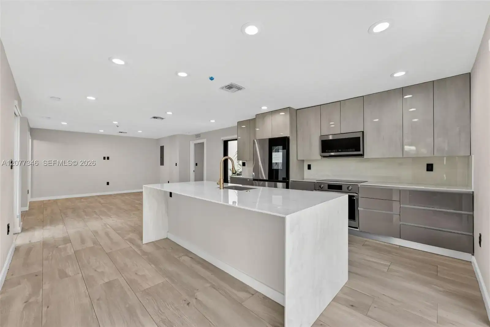 11 NE 51 # A, Miami FL 33137 photo 3