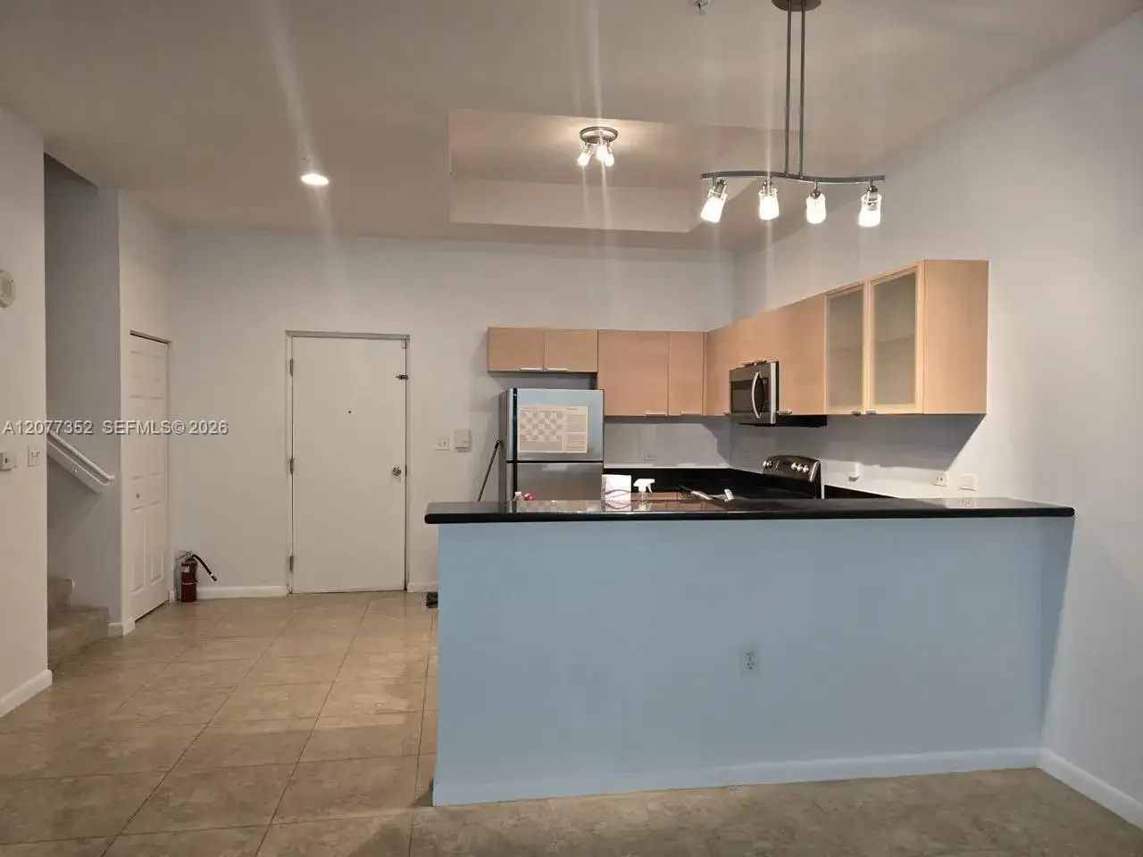140 S Dixie Hwy, Hollywood FL 33020 photo 3