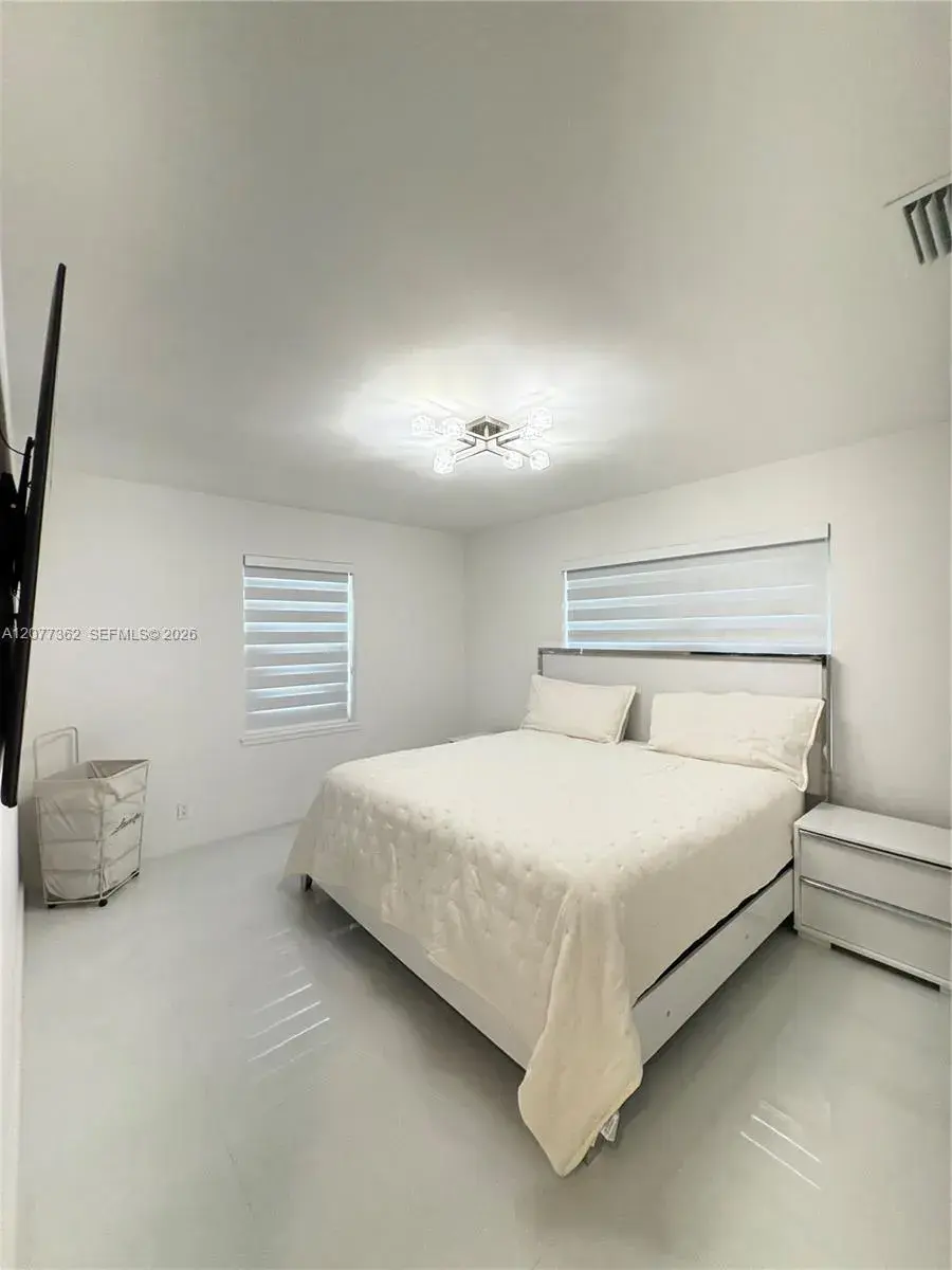 937 SW 18th Ct, Fort Lauderdale FL 33315