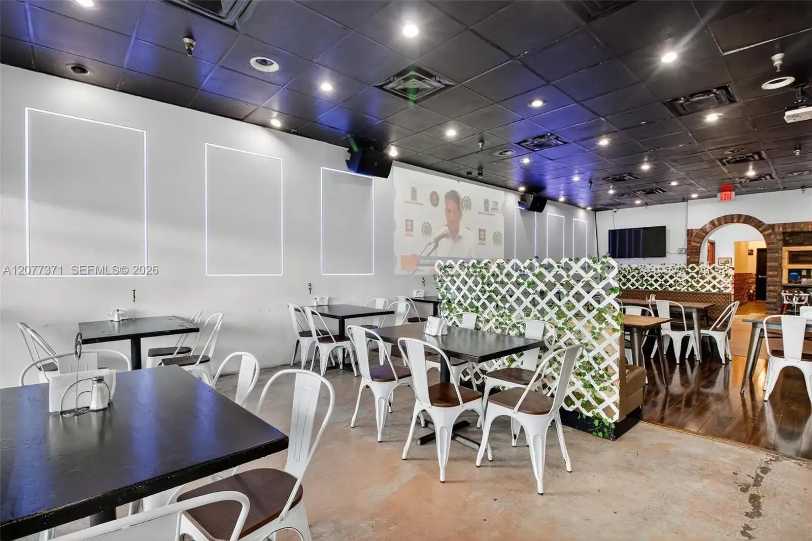 Restaurant and Bar For Sale In Coral Springs, Coral Springs FL 33071 photo 2