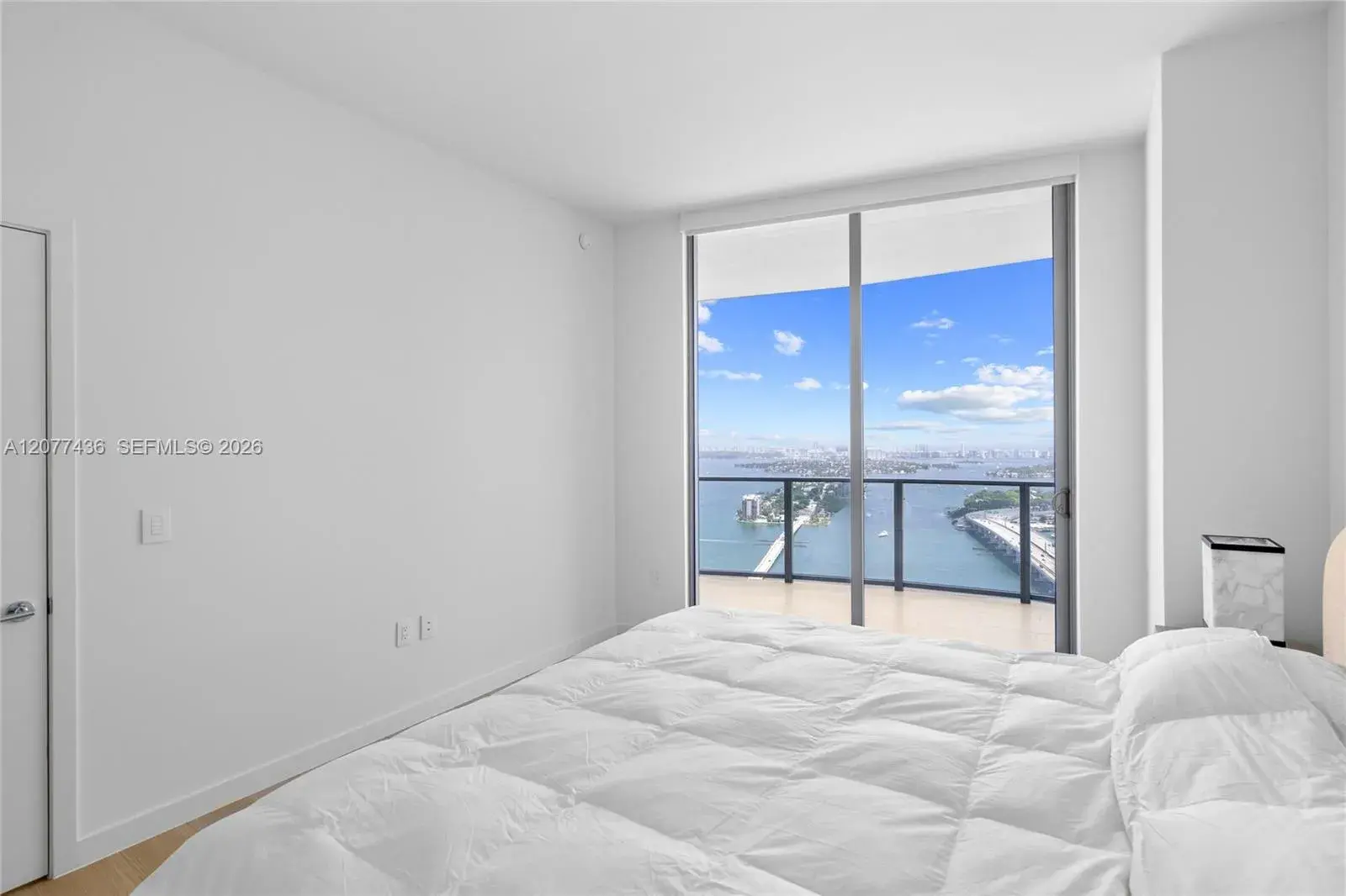 1400 Biscayne Blvd # 4203, Miami FL 33132