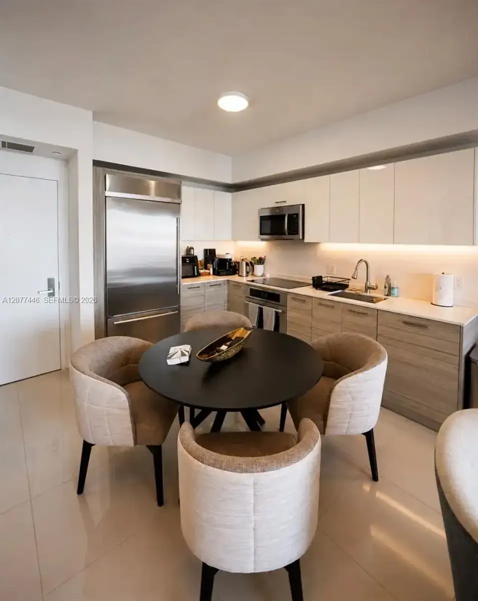 1300 Brickell Bay Dr # 1807, Miami FL 33131 photo 5
