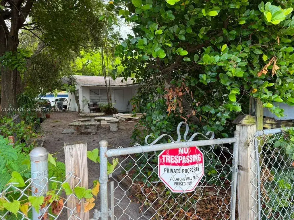 1918 Sheridan St, Hollywood FL 33020