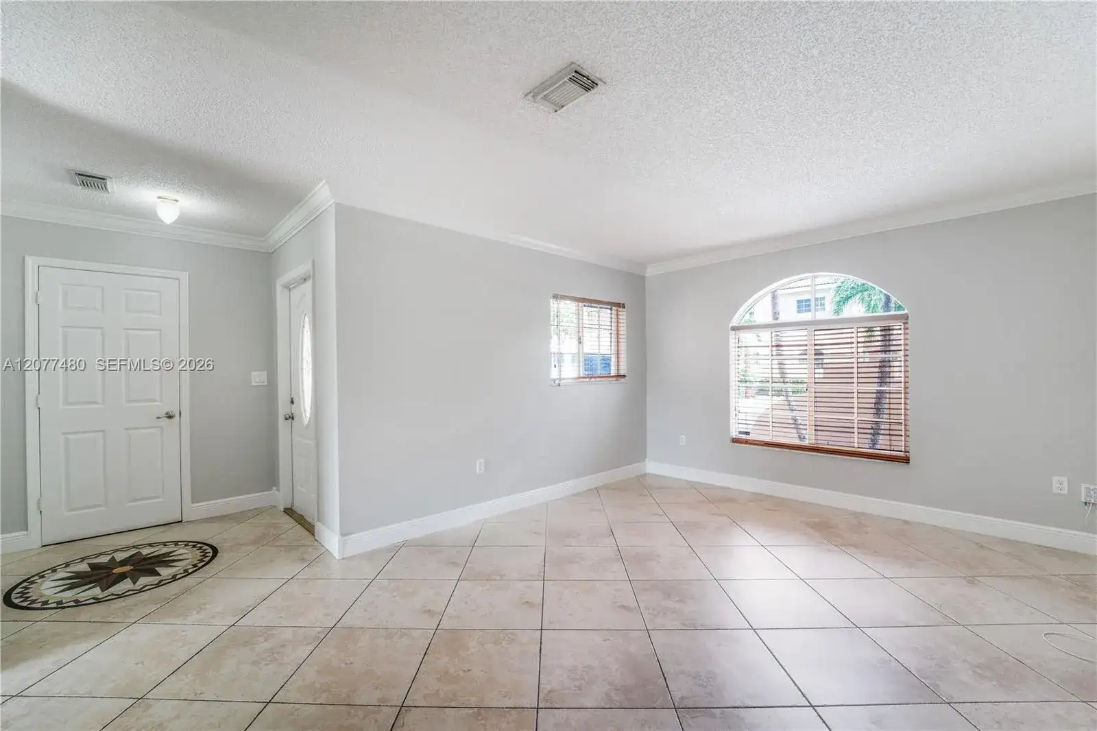 15354 SW 36th Ter, Miami FL 33185 photo 4