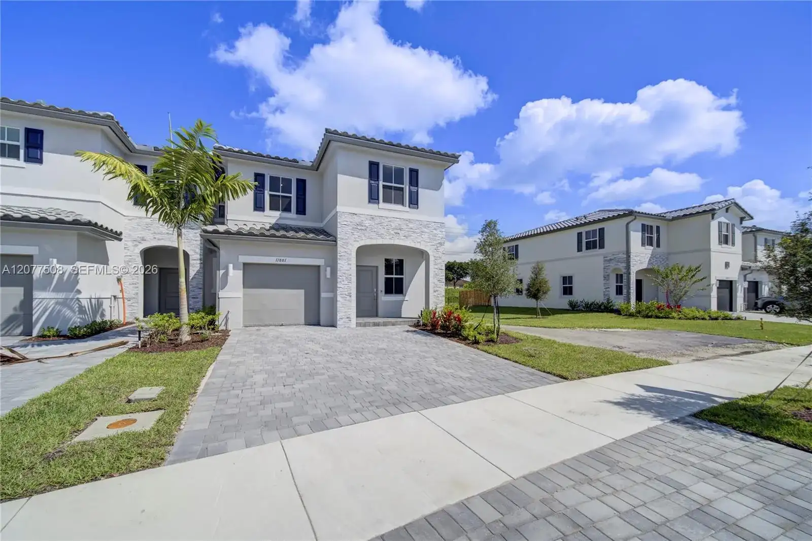 11881 NW 47th Mnr, Coral Springs FL 33076 photo 2
