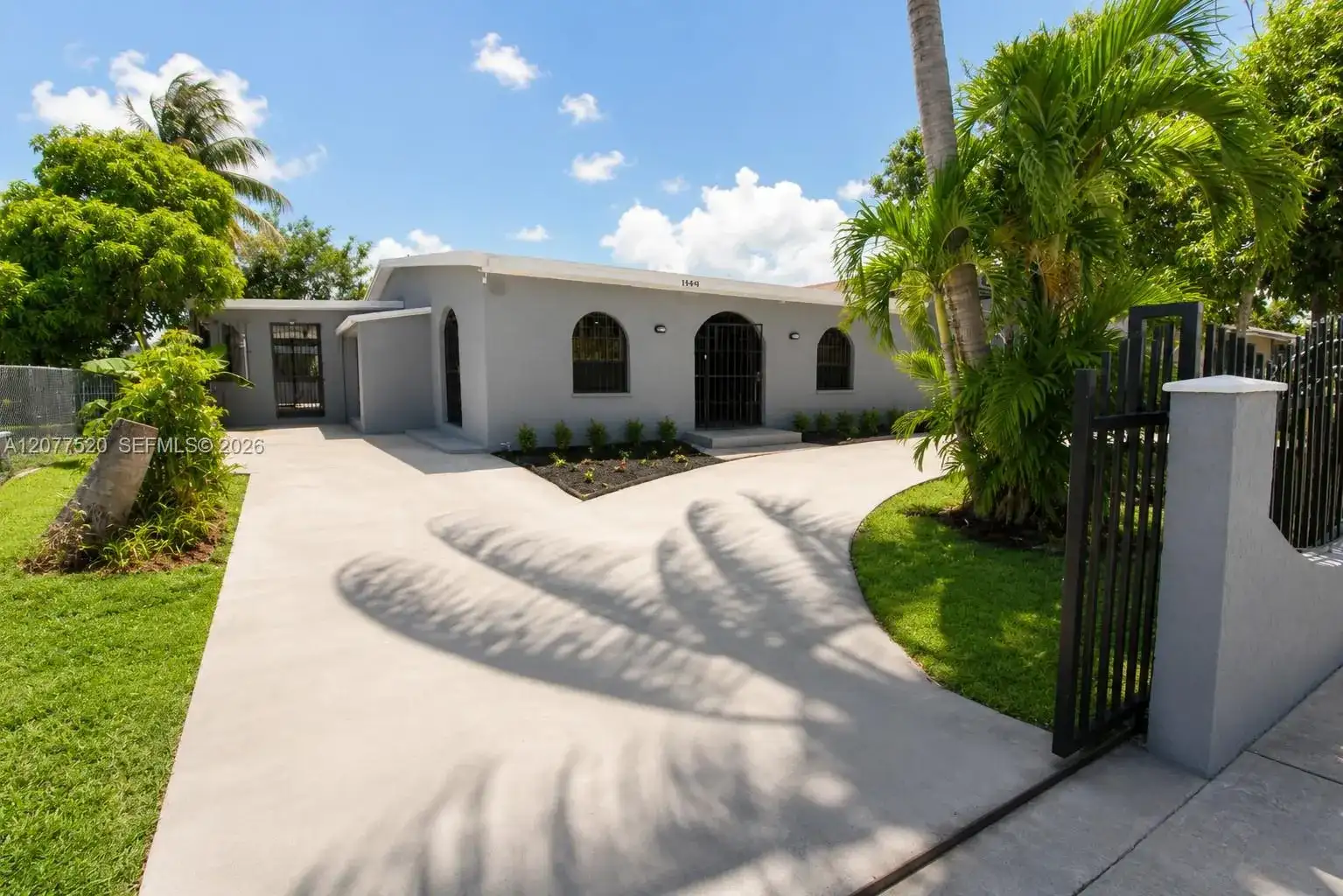 14494 SW 299th Ter, Homestead FL 33033 photo 2