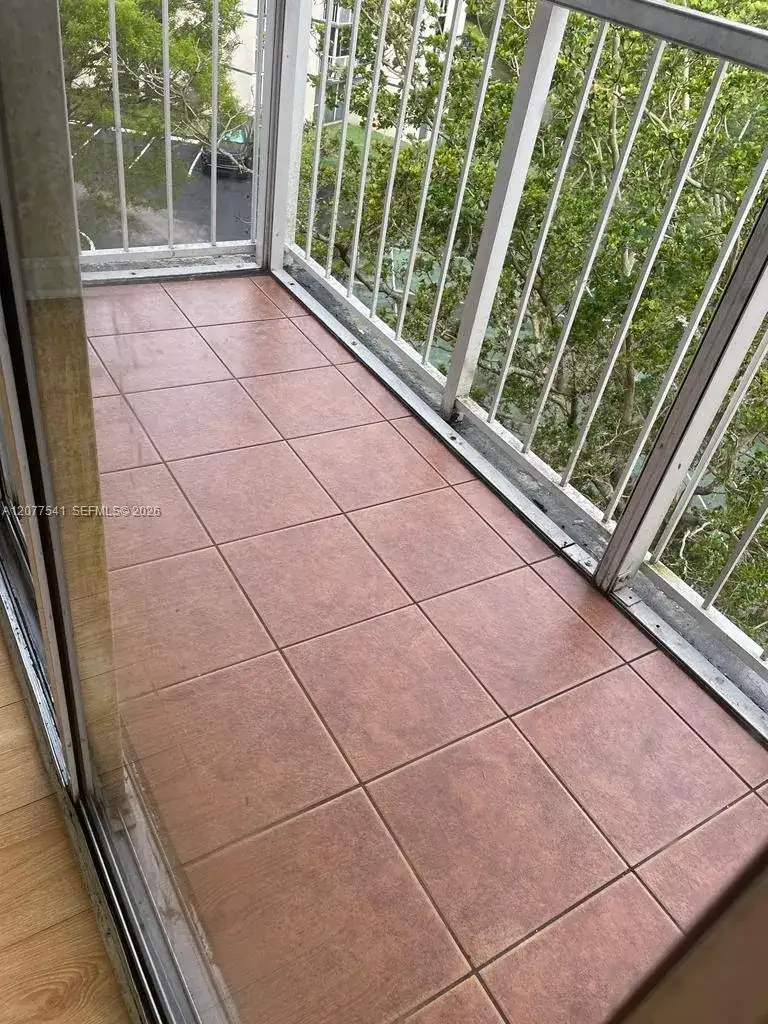 7075 NW 186th St # C505, Hialeah FL 33015 photo 4
