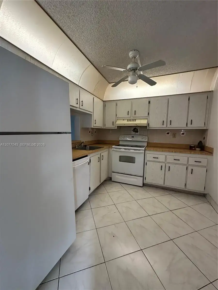 1830 SW 81st Ave # 4310, North Lauderdale FL 33068 photo 2