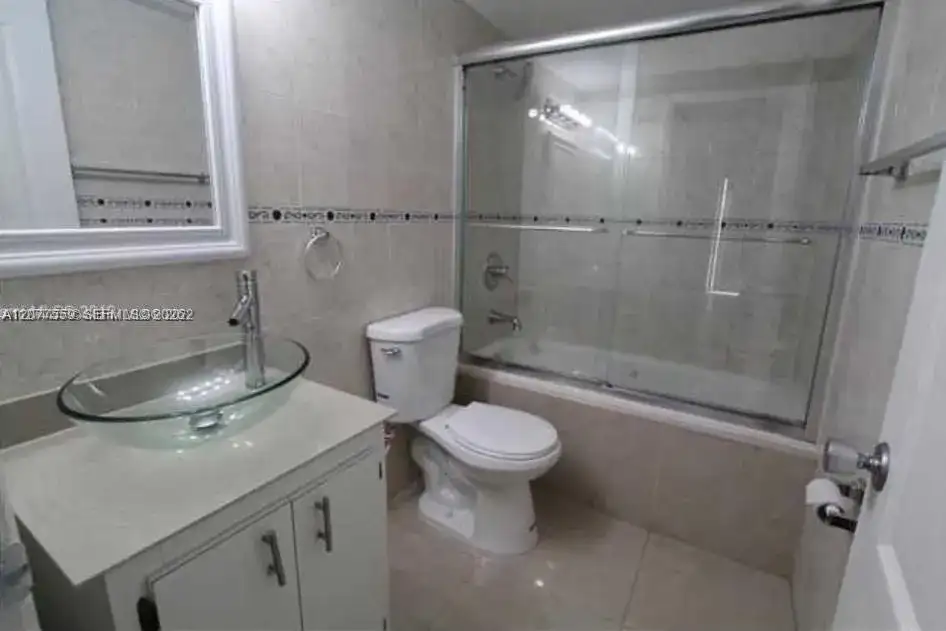 5775 W 20th Ave # 406, Hialeah FL 33012 photo 4