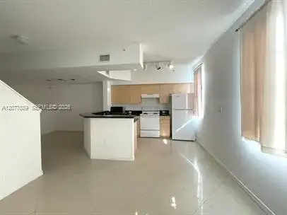 2831 NE 185th St # 603, Aventura FL 33180 photo 3