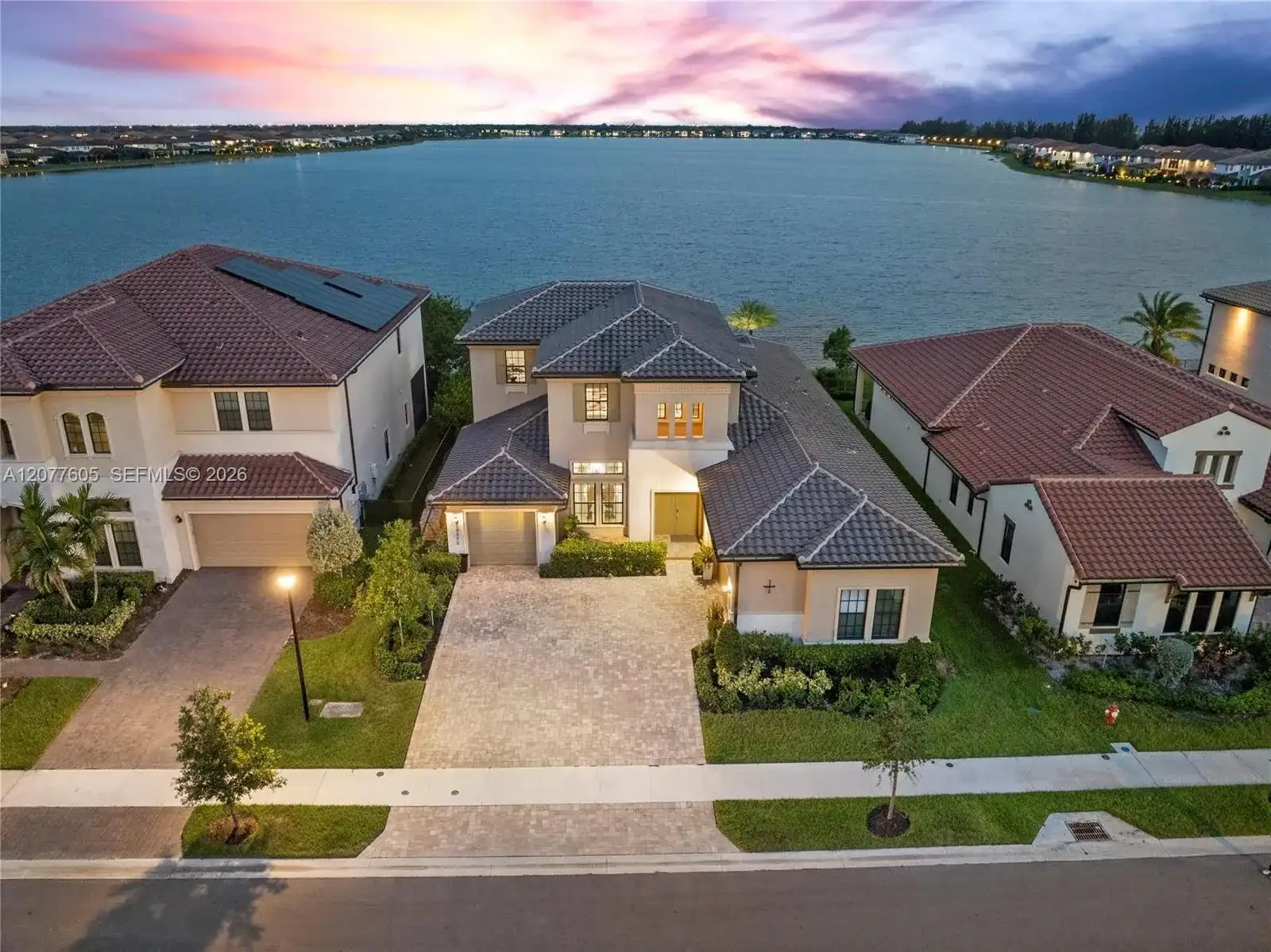 12570 N Parkland Bay Trl, Parkland FL 33076