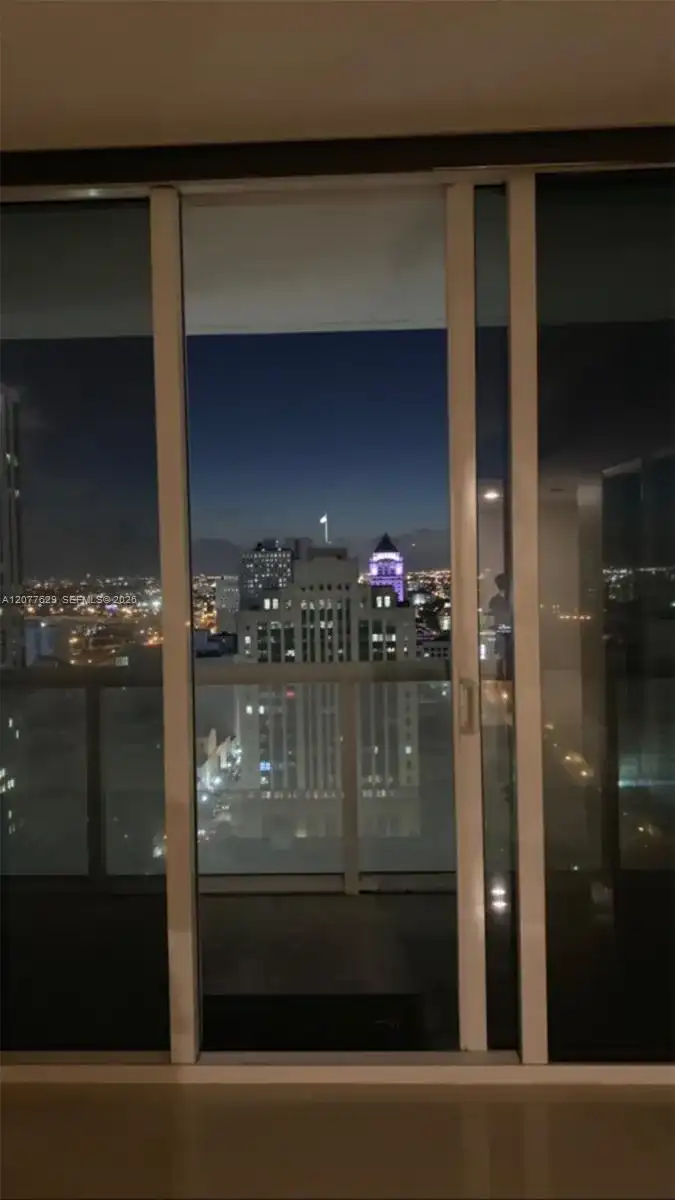 50 Biscayne Blvd # 2507, Miami FL 33132