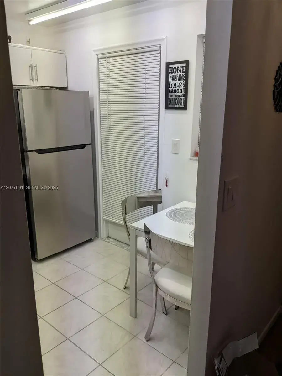 233 NE 14th Ave # 205, Hallandale Beach FL 33009