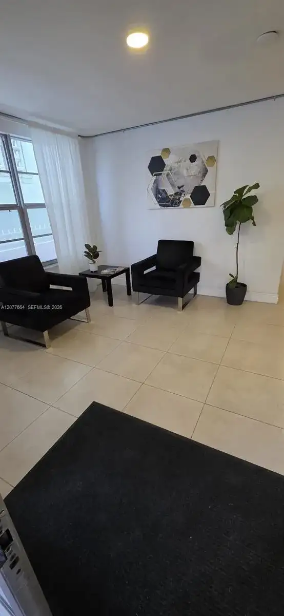 1130 11th St # 5H, Miami Beach FL 33139 photo 4