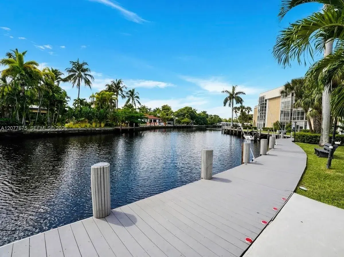 2970 NE 16th Ave # 214, Oakland Park FL 33334