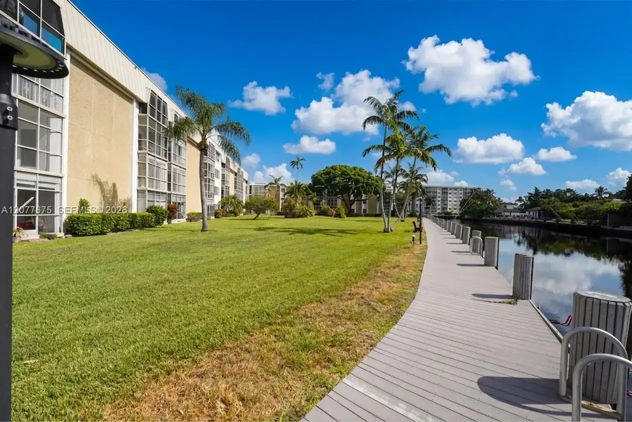 2970 NE 16th Ave # 214, Oakland Park FL 33334 photo 5