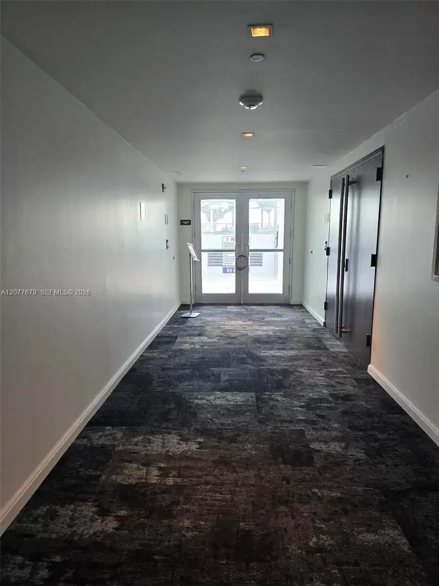 325 S Biscayne Blvd # 3115, Miami FL 33131