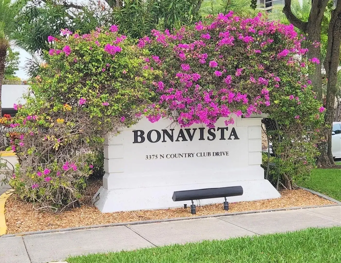 3375 N Country Club Dr # 607, Aventura FL 33180 photo 2