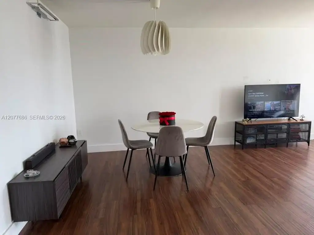 3375 N Country Club Dr # 607, Aventura FL 33180 photo 4