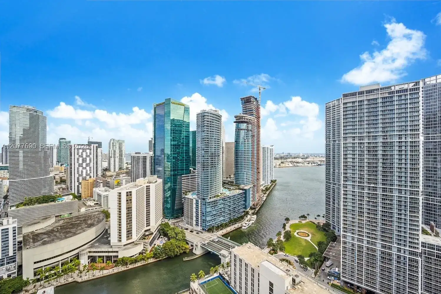 55 SE 6th St # 3901, Miami FL 33131 photo 4