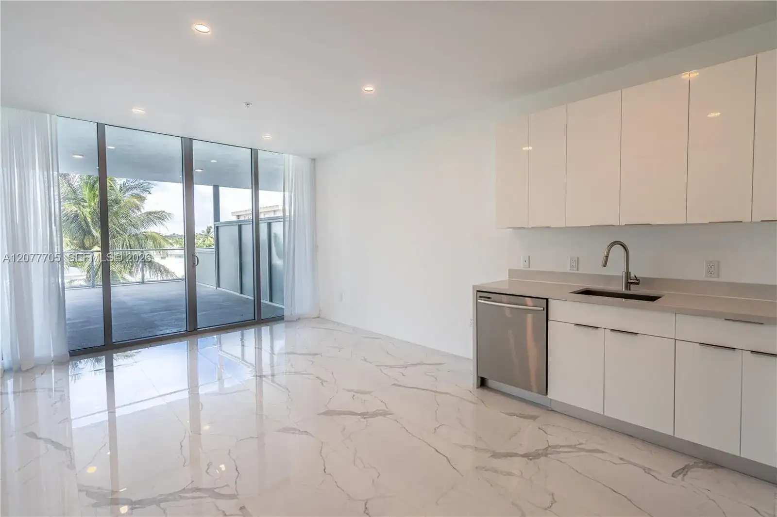 8425 Crespi Blvd # 302, Miami Beach FL 33141 photo 3