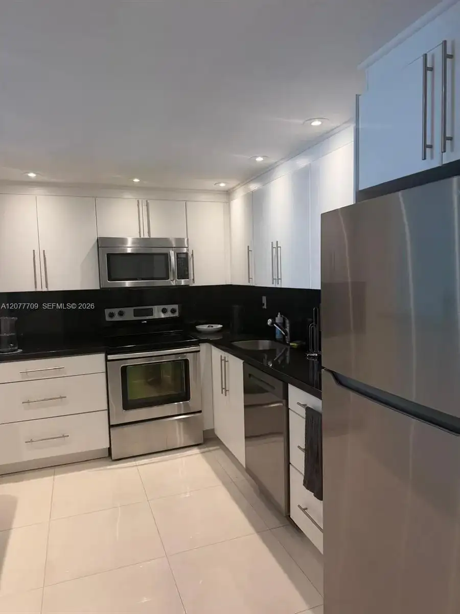 19390 Collins Ave # 1418, Sunny Isles Beach FL 33160 photo 3