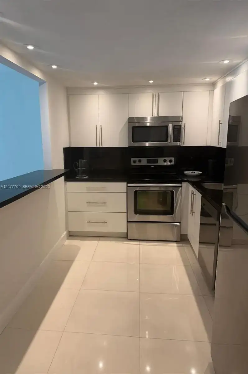 19390 Collins Ave # 1418, Sunny Isles Beach FL 33160 photo 4