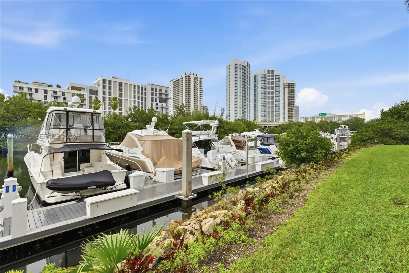 3500 Mystic Pointe Dr # 104, Aventura FL 33180 photo 2