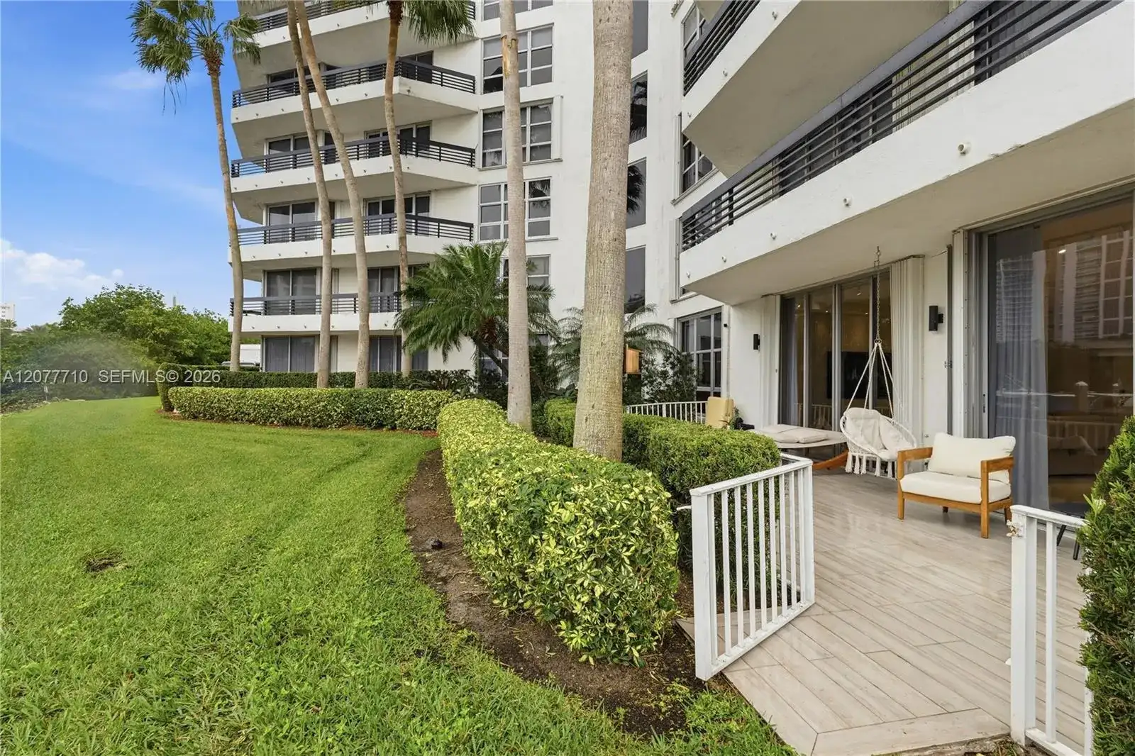 3500 Mystic Pointe Dr # 104, Aventura FL 33180 photo 3