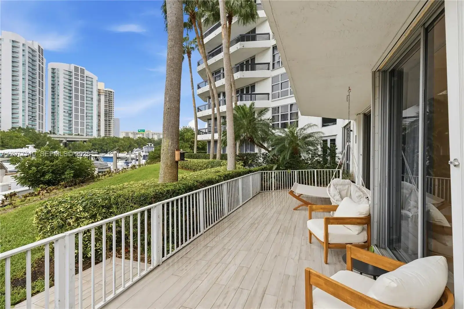 3500 Mystic Pointe Dr # 104, Aventura FL 33180 photo 5
