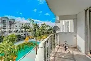 488 NW 165th St Rd # 412, Miami FL 33169