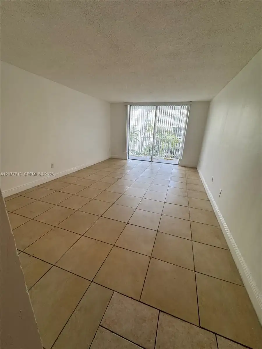 488 NW 165th St Rd # 412, Miami FL 33169 photo 5