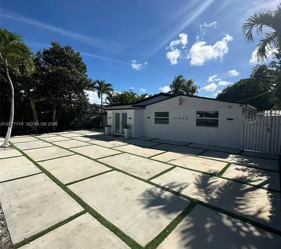 17650 NE 19th Ave, North Miami Beach FL 33162