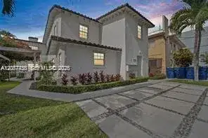 6966 Byron Ave # 103, Miami Beach FL 33141 photo 2