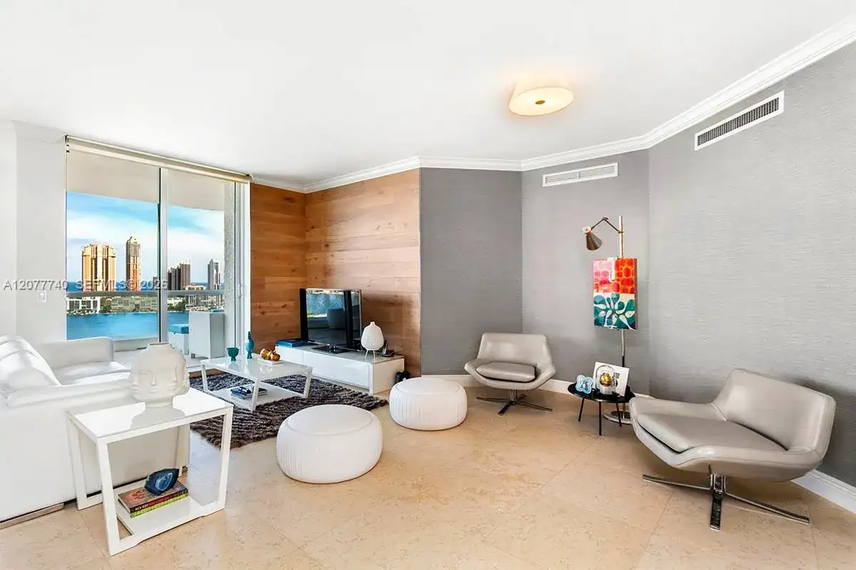6000 Island Blvd # 2204, Aventura FL 33160 photo 2