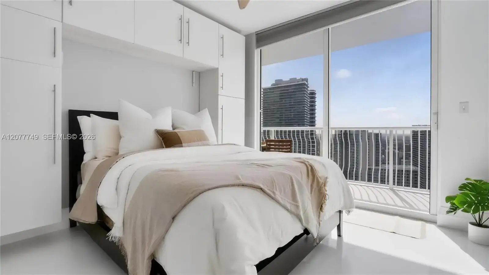 1200 Brickell Bay Dr # 4324, Miami FL 33131 photo 3