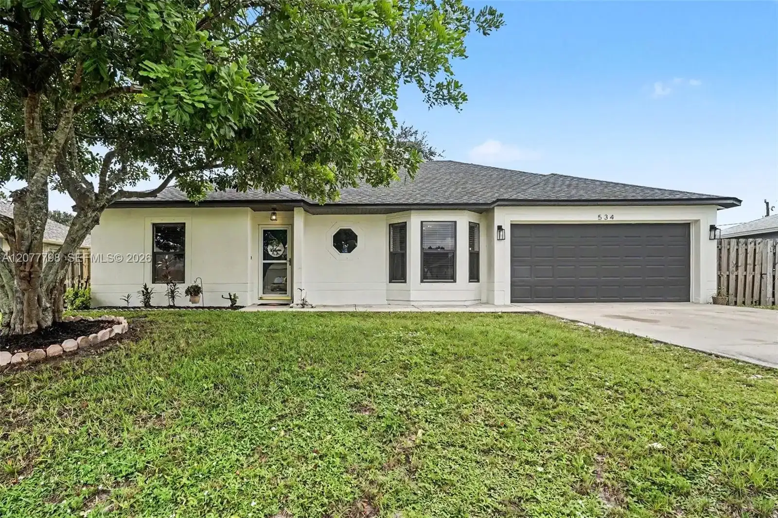 534 Davidson St SE, Palm Bay FL 32909