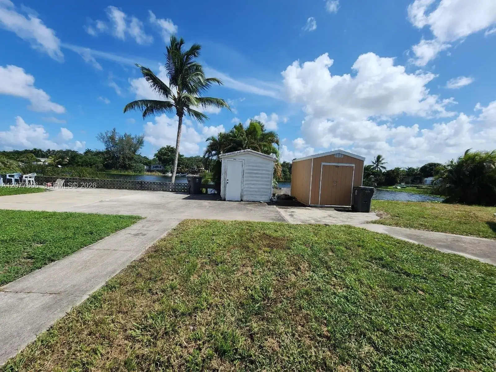 4248 Hibiscus Cir # H, West Palm Beach FL 33409 photo 2