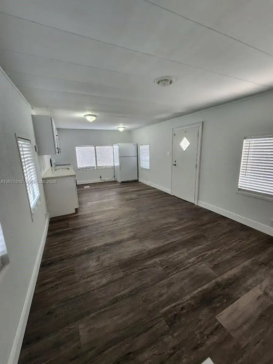 4222 Hibiscus Cir, West Palm Beach FL 33409 photo 4