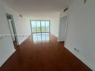 5600 Collins Ave # 15J, Miami Beach FL 33140 photo 2