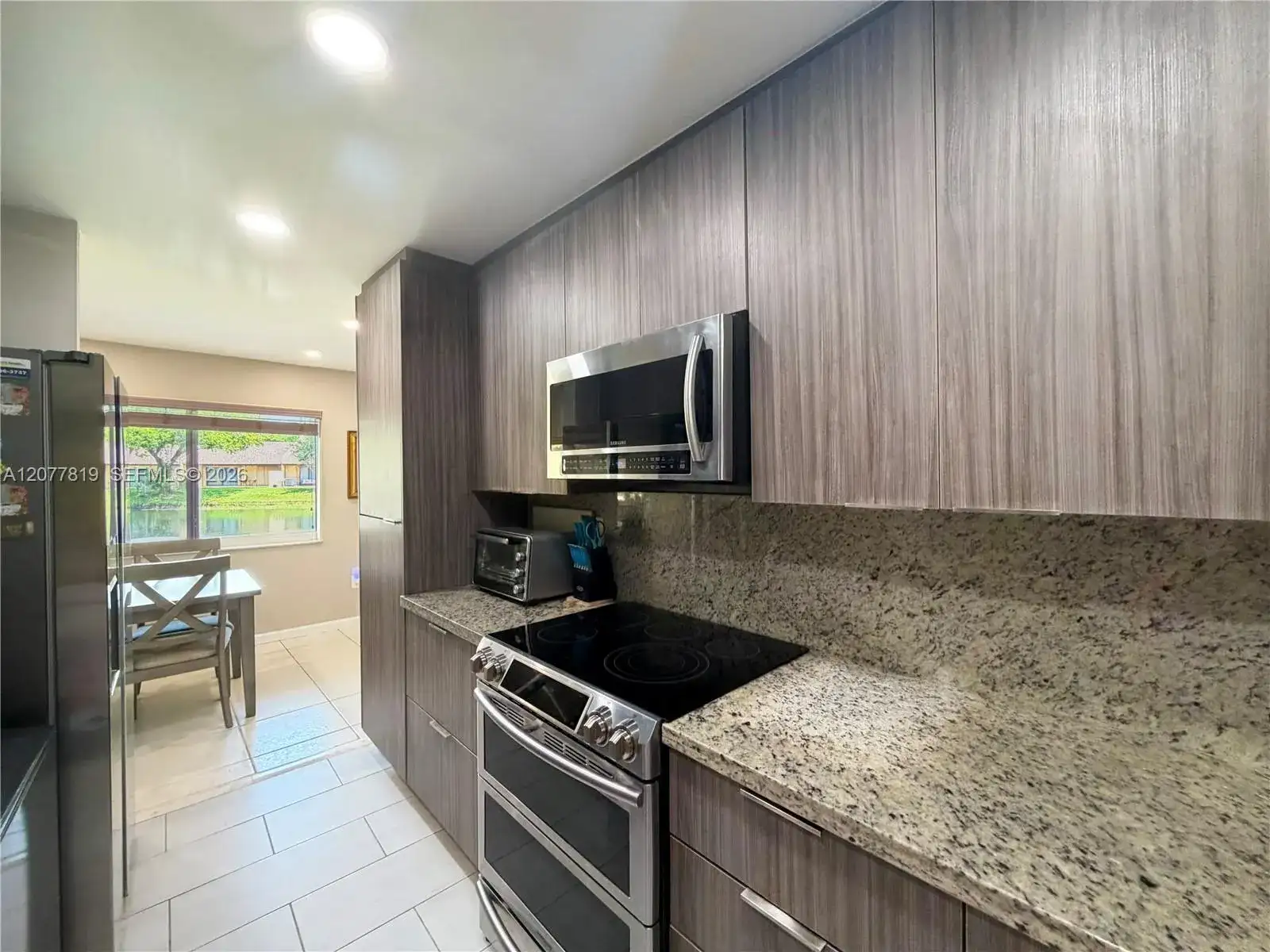 10875 NW 29th Mnr, Sunrise FL 33322 photo 4