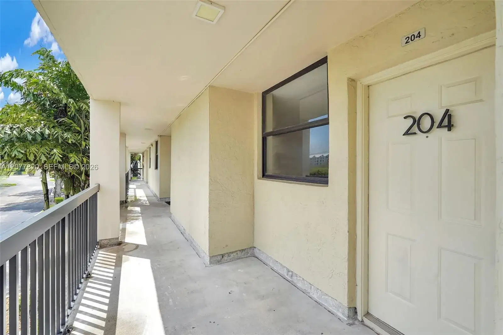 117 Lake Emerald Dr # 204, Oakland Park FL 33309 photo 3