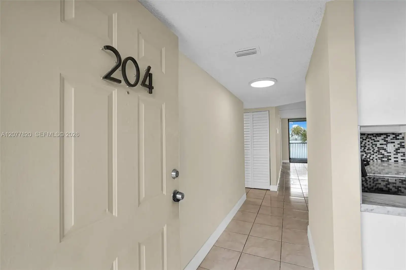 117 Lake Emerald Dr # 204, Oakland Park FL 33309 photo 4