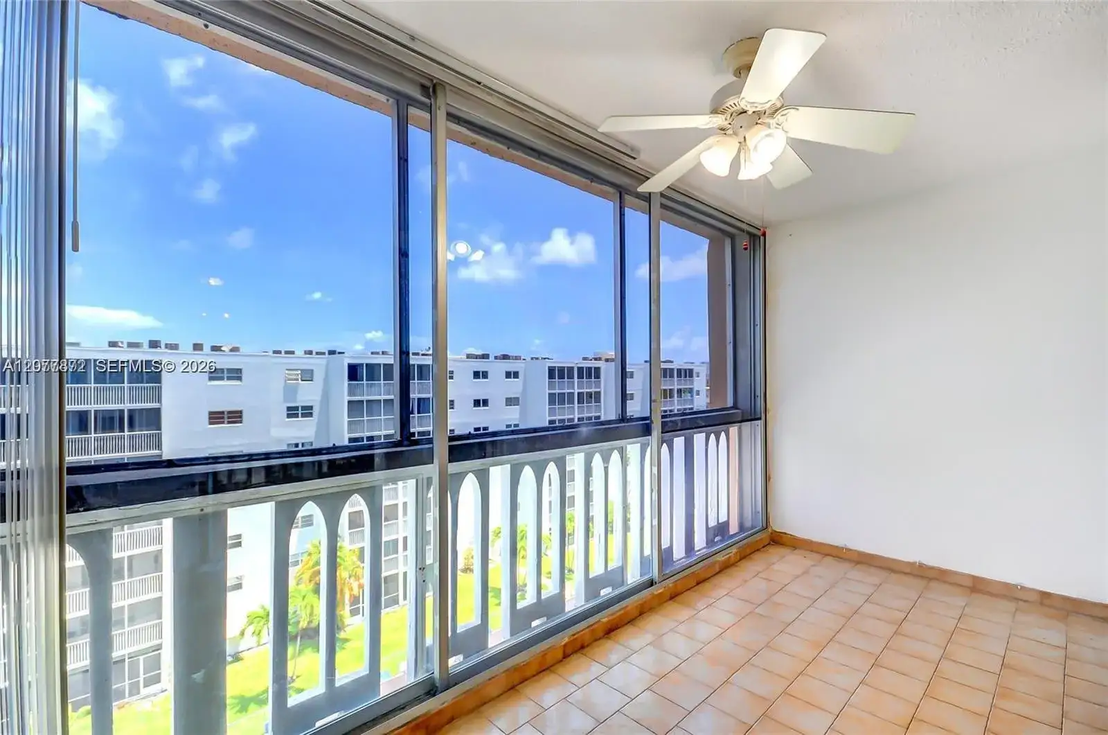 301 NE 14TH # 702, Hallandale Beach FL 33009 photo 4