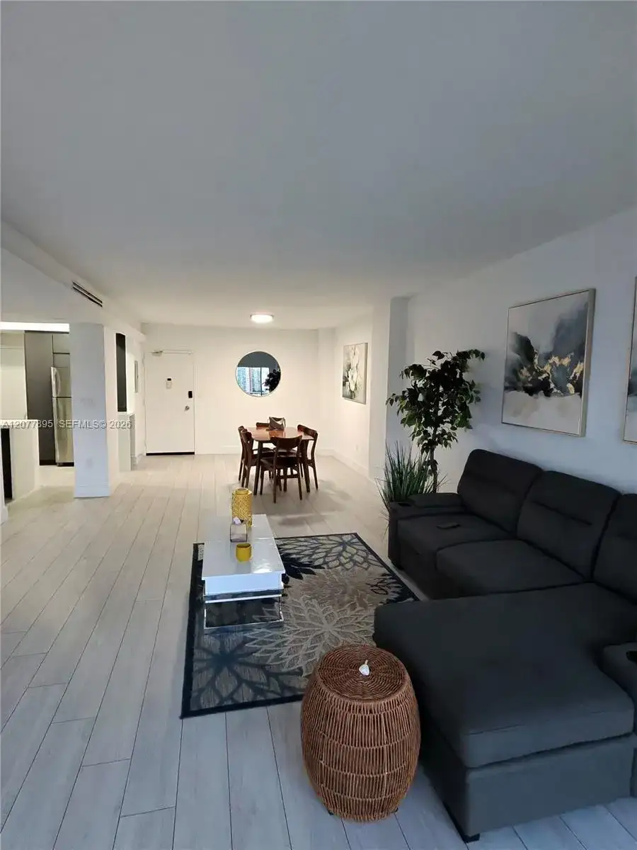 500 Bayview Dr # 1723, Sunny Isles Beach FL 33160 photo 5